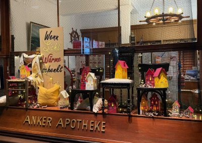 Anker Apotheke Elsfleth Winterdeko
