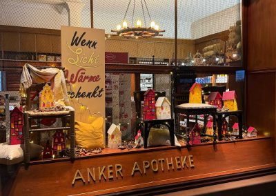 Anker Apotheke Elsfleth Winterdeko